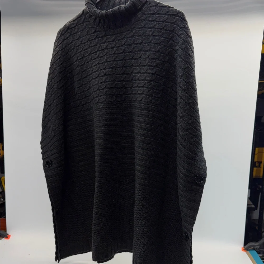 H&M women’s ‎ Charcoal Turtleneck Sweater